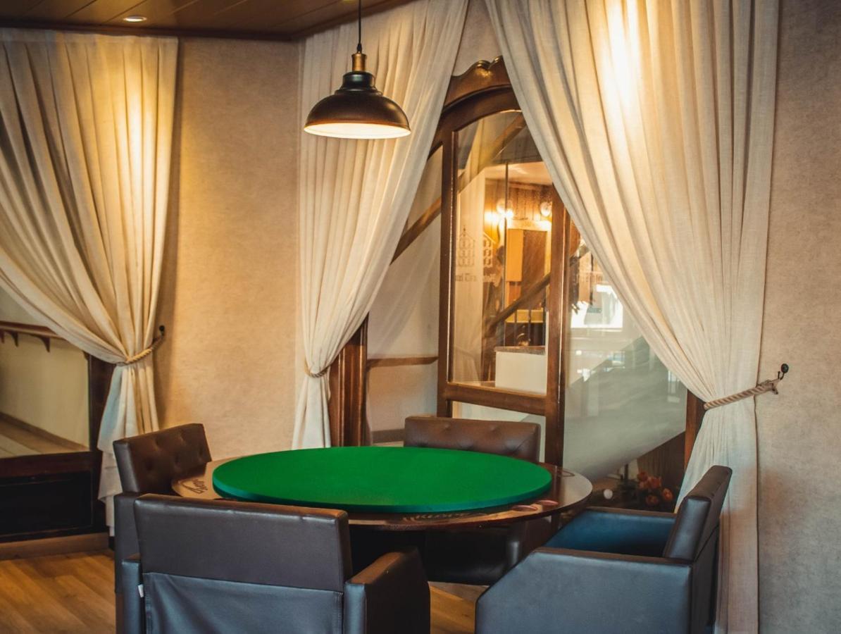Hotel Tirol Treze Tilias Bagian luar foto