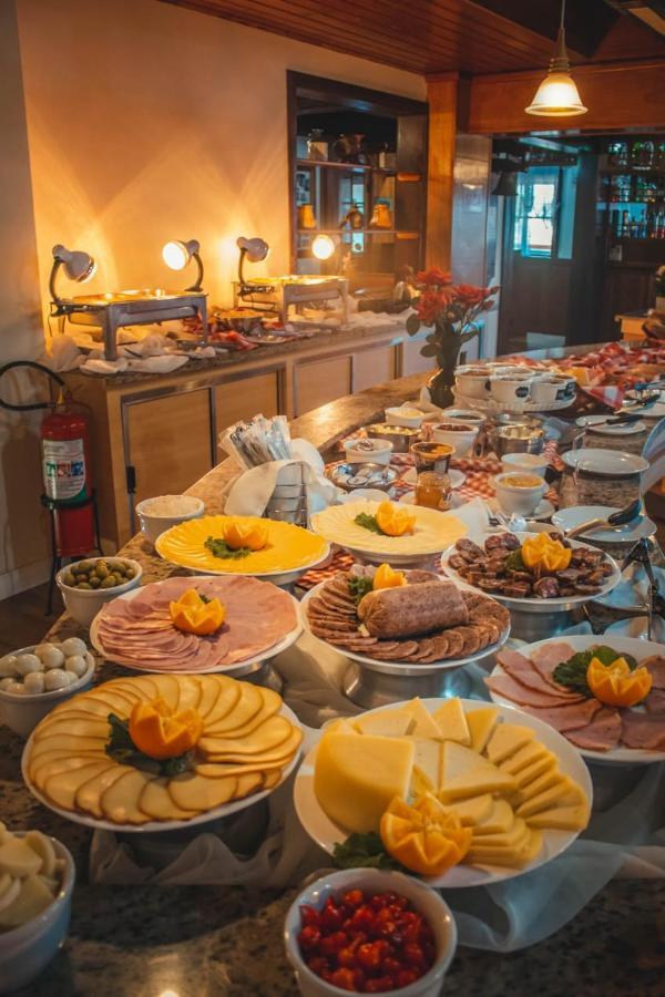 Hotel Tirol Treze Tilias Bagian luar foto